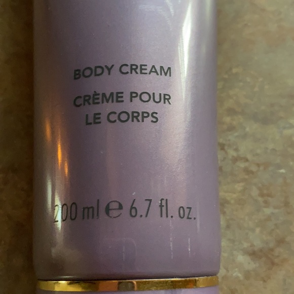 ELIZABETH GRANT Perfect Balance Body Cream - Picture 3 of 3